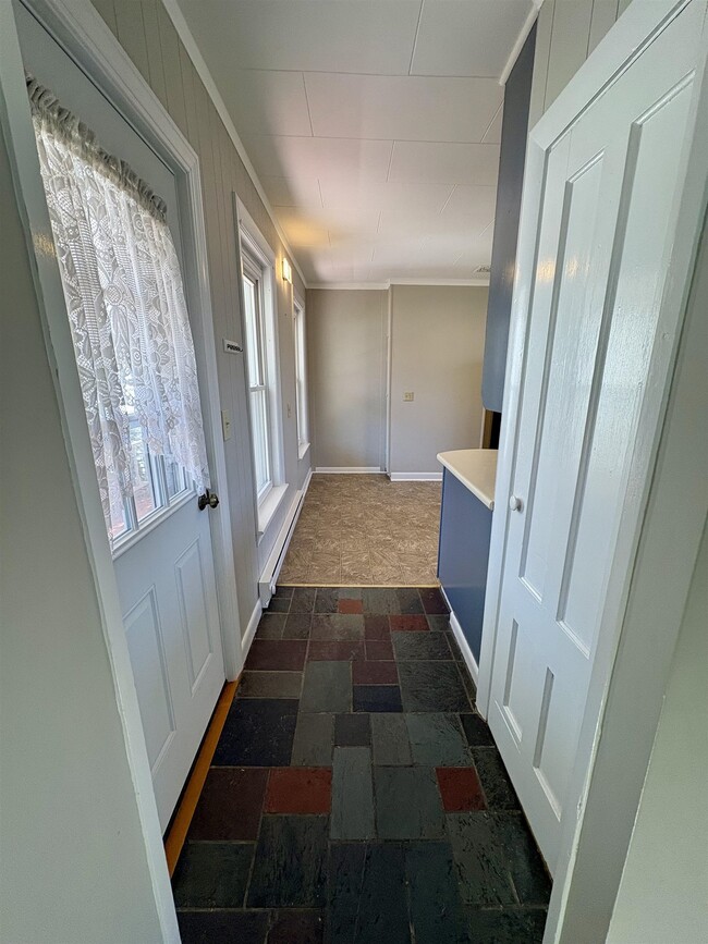 Photo - 834 Main St Unit 3