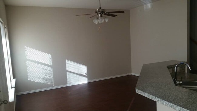 Photo - 312 Wrangler Ln