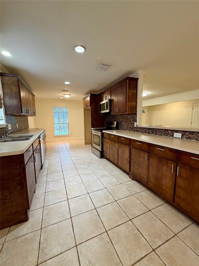 Photo - 5422 Winding Way Dr