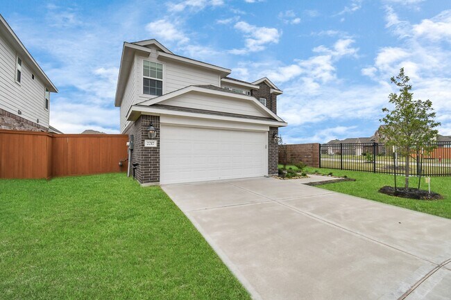 Photo - 2217 Windy Grove Dr
