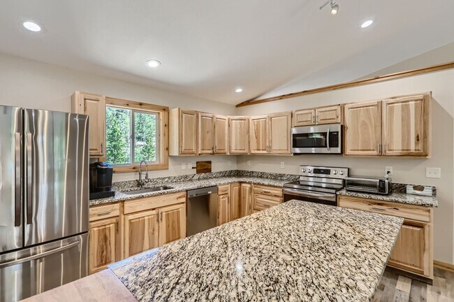 Photo - 90 Hawk Way