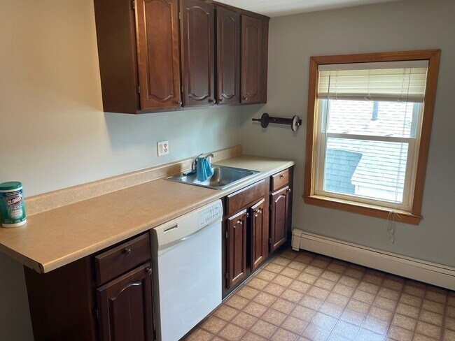 Photo - 195 Billings Rd Unit 3