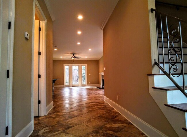 Photo - 1830 Ashley Hall Way