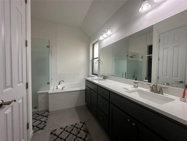 Photo - 5524 Allamanda Dr