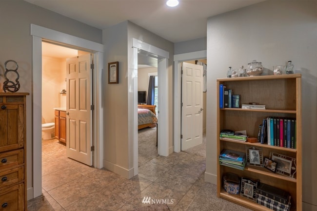 Photo - 1875 W 75th Ln
