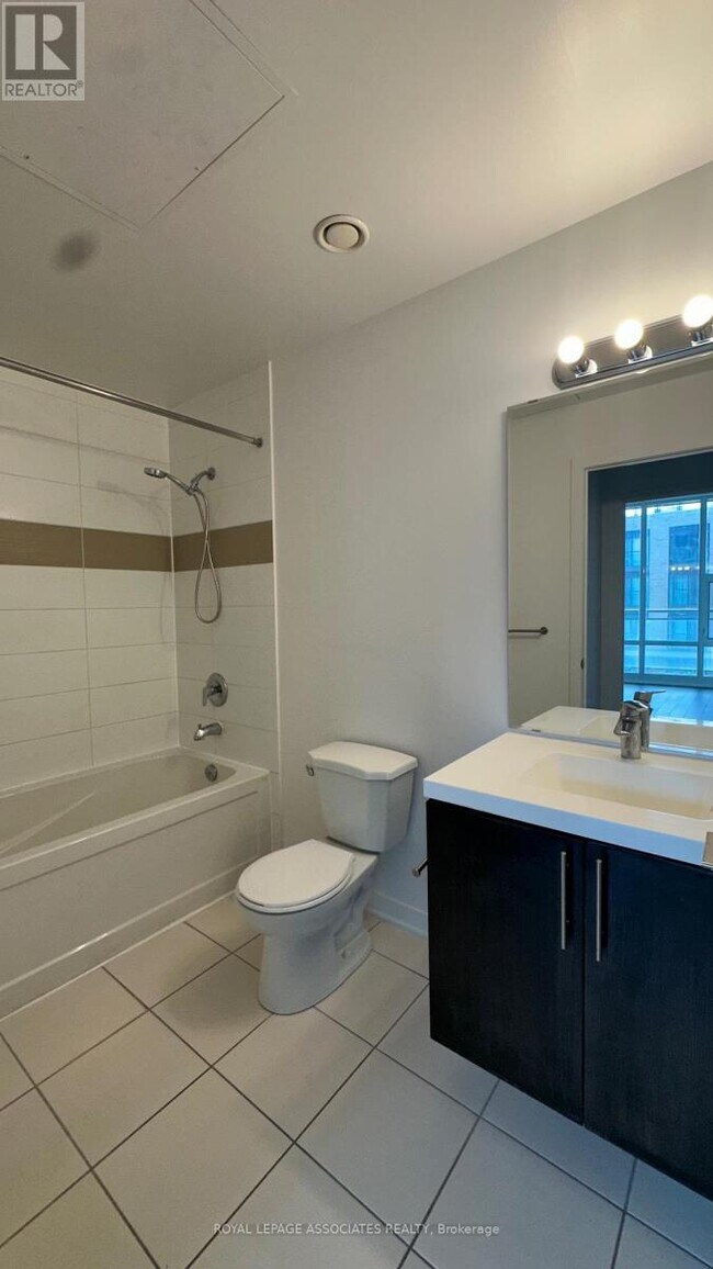 Photo - 85 Duke St W Unit 307