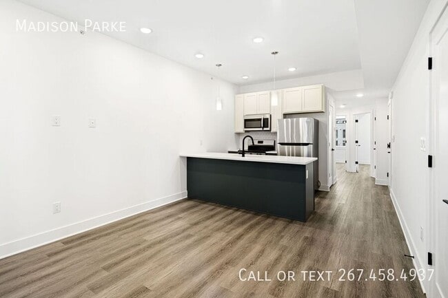 Building Photo - 2230 E Somerset St Unit 220 Rental