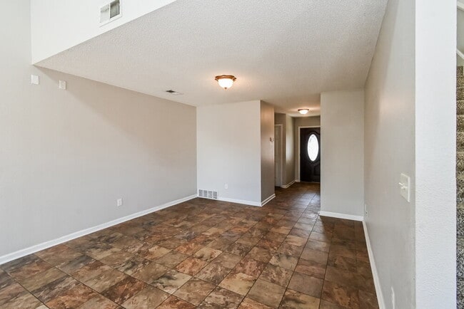 Photo - 7292 Green Ash Dr