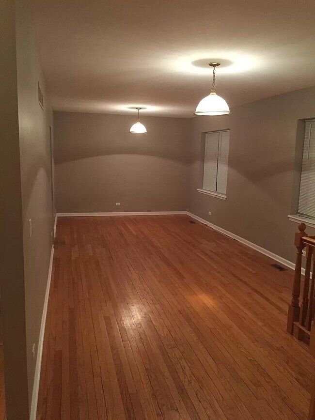 Photo - 5201 W Roscoe St Unidad 1S