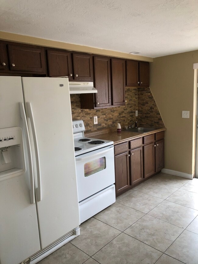6527 Jackson St Unit 1
