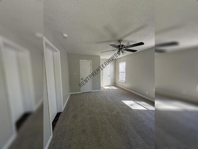 Photo - 1015 Oakwood