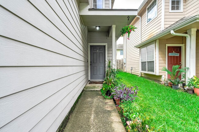 Photo - 12415 Oriole Lake Way