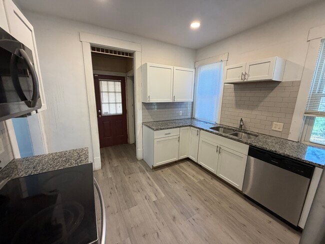 Kitchen - 275 W Main St