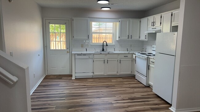 3302 SW Landau Ct Unit 3302 SW Landau Ct Apt 2