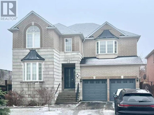 Photo - 18 Fountain Ct