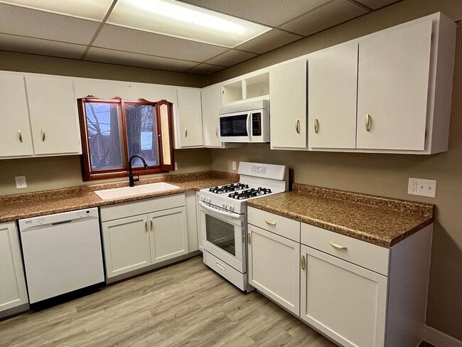 Photo - 4 Bed 2 Bath Single Family Home in Wausau