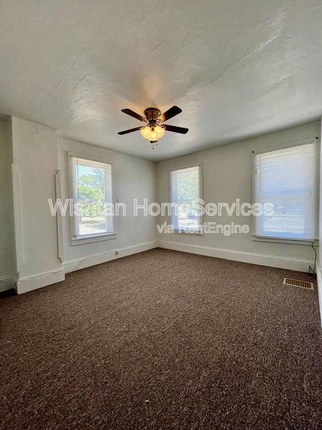 Photo - 322 S Madison St