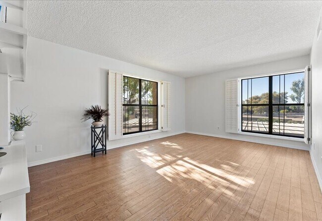 Photo - 5122 N 31st Way Unit 227