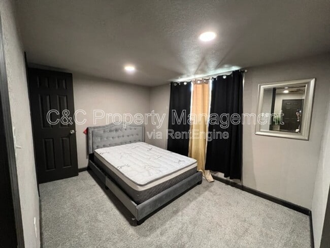 Photo - 224 N Maple Ave