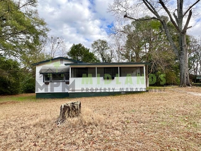 Photo - 135 Rivelon Rd