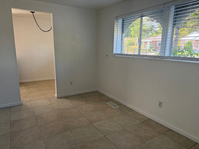 Building Photo - 464 E 1300 S Rental