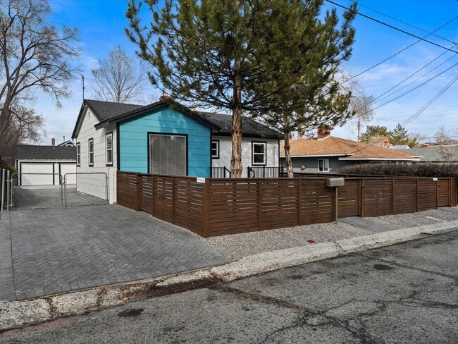 Photo - Remodeled Midtown Bungalow