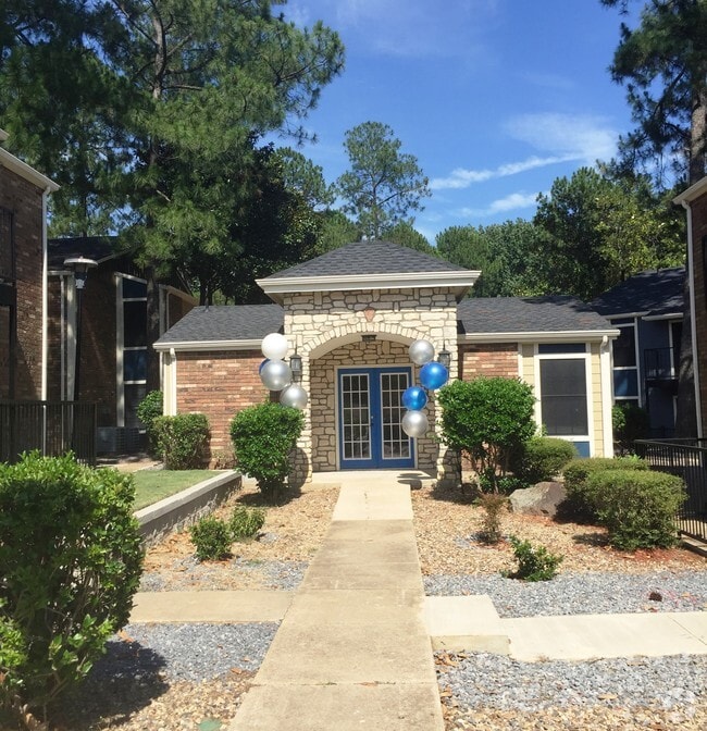 Building Photo - Spanish Willows Rental