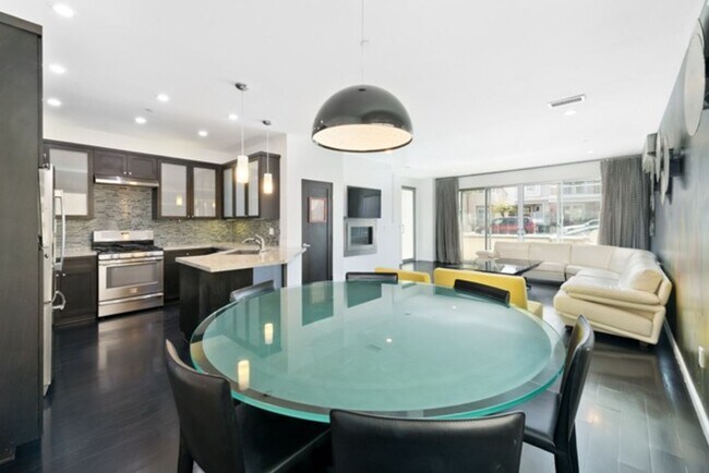 Photo - 408 E Balboa Blvd Unidad 408 E Balboa #A