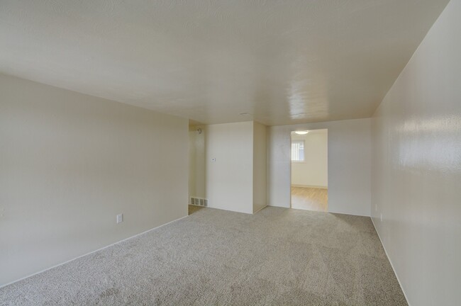 8101-8195 W 9th Ave Unit 8117