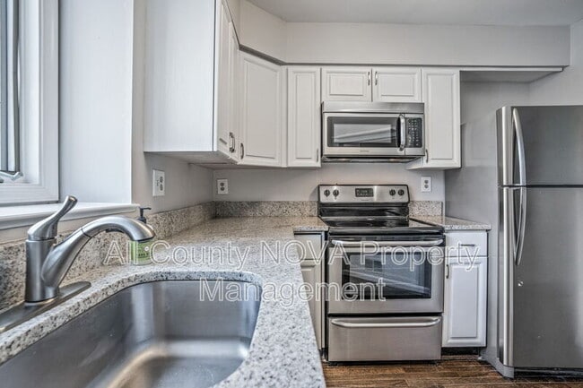 Photo - 1203 Michigan Ct