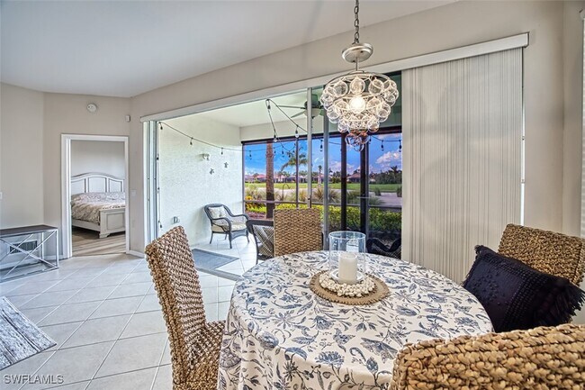 Photo - 3091 Meandering Way Unidad 102