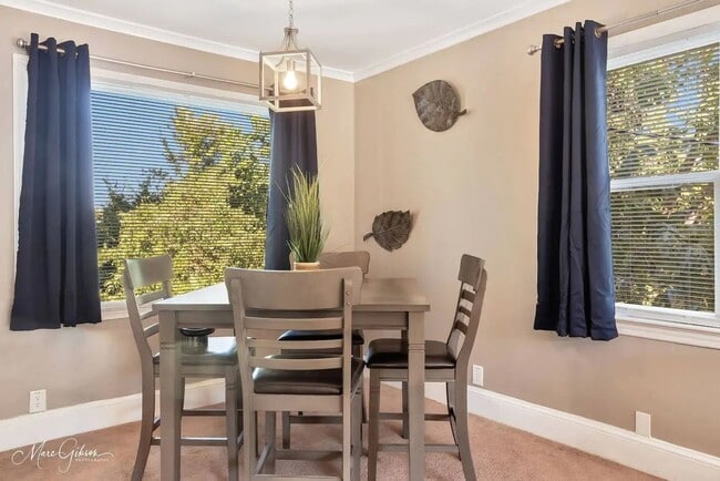 Photo - Fully Furnished All Bills Included - 2 bed...