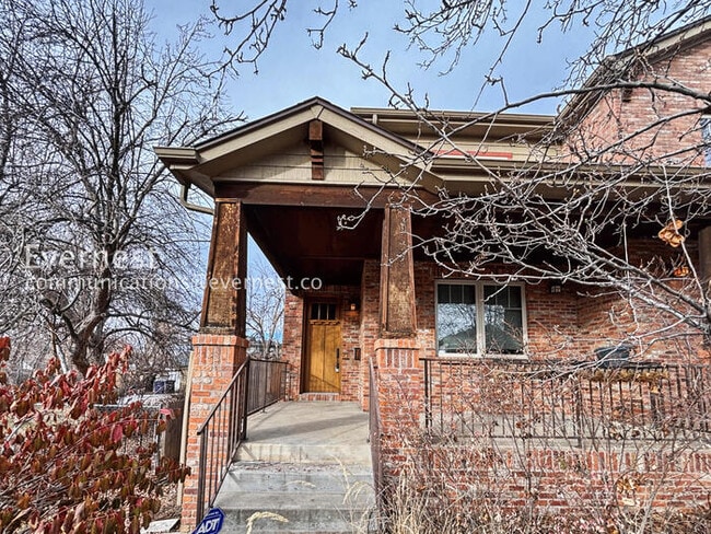 Photo - 2455 S Williams St