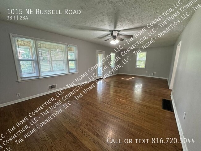 Photo - 1015 NE Russell Rd.