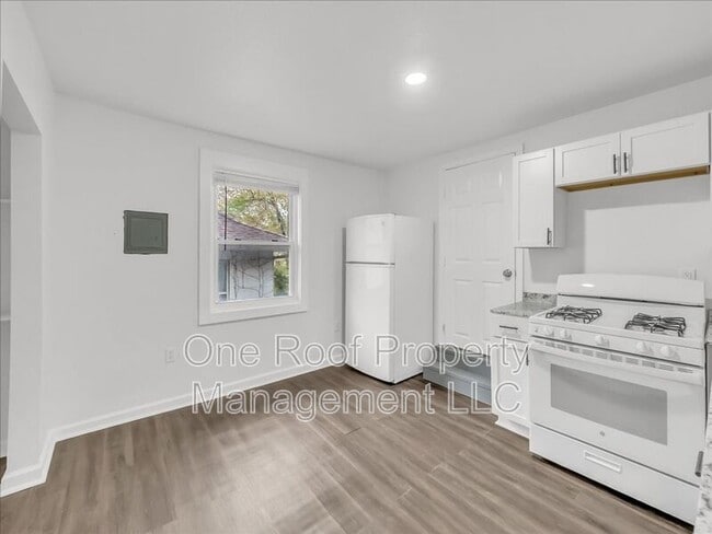 Photo - 324 N Hardesty Unidad 3