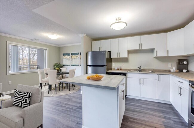 Kitchen - 600 Proudfoot Lane