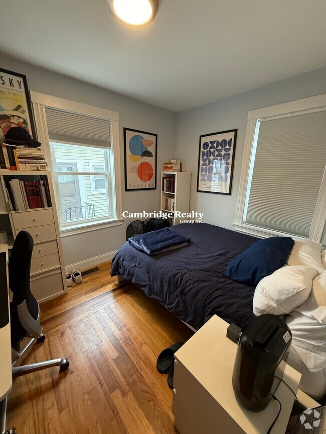 Building Photo - 6 Durham St Unit 1 Rental