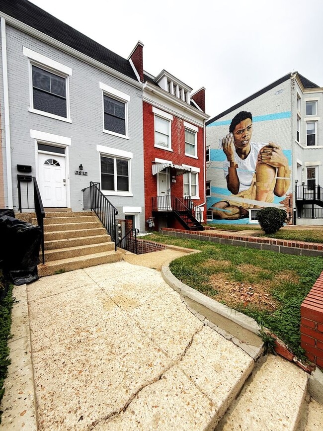 Building Photo - 3613 13th St NW Unit #3