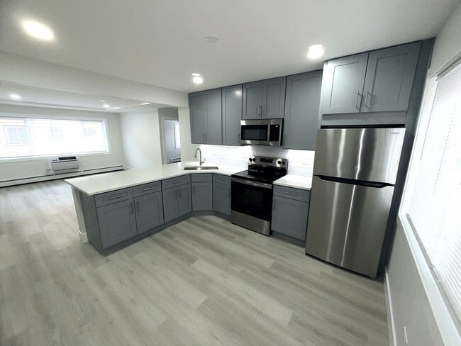 Photo - 6747 N Olmsted Ave