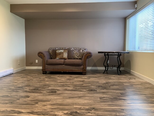 Photo - 3386 Highland Dr