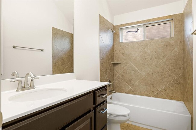 Photo - 2008 Gabrielles Way