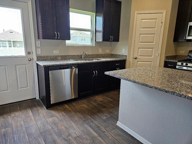 Photo - 147 Huckleberry Ln