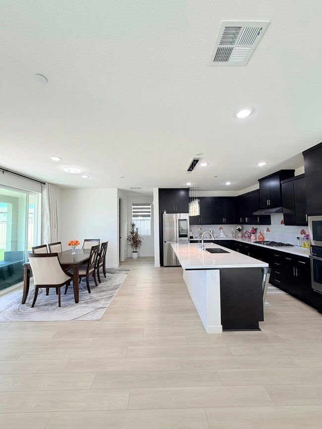 Photo - 5396 High Vly Ln