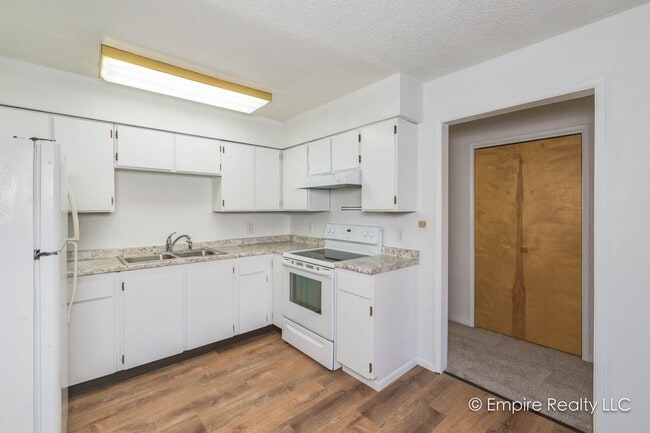 Photo - 37 Glacier Ave Unit A7