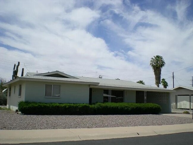 Building Photo - 5301 Covina Rd