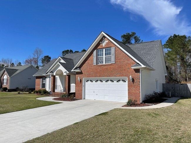 Photo - Immaculate and Move In Ready on Newport!