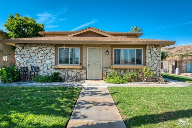 Photo - 72701 Willow St