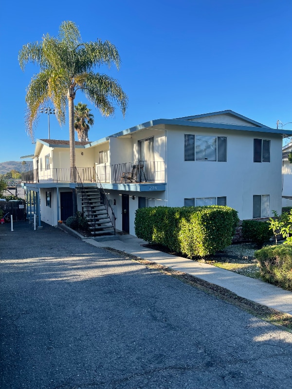 Building Photo - 226 E J St