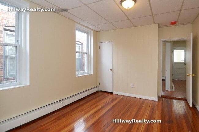 Photo - 18 Cobden St Unit 1