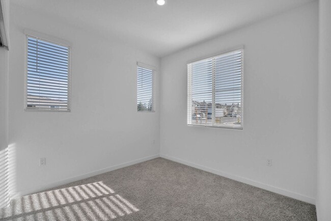 Photo - 1111 Broad Acres Way